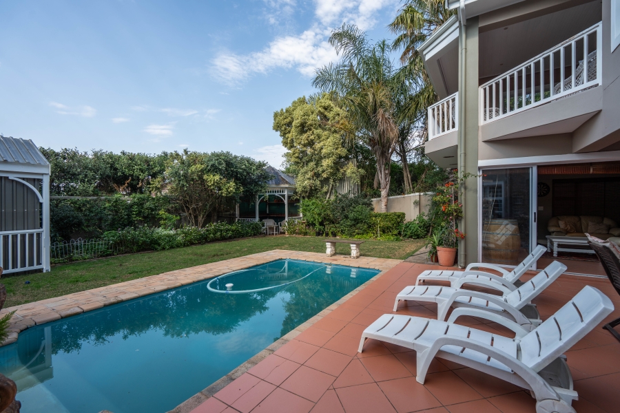 5 Bedroom Property for Sale in Seafield Eastern Cape